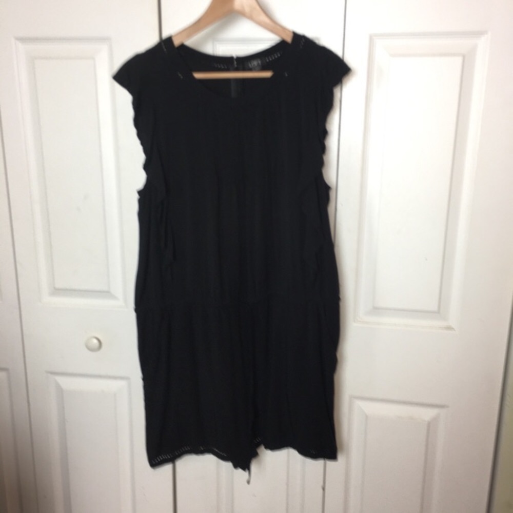 Loft Black Shirt Sleeve Romper Zip Closure Pockets